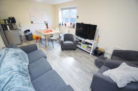 6 bedroom Property to let in Peartree Cottages, Durham, DH1