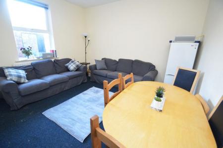 6 bedroom Property to let in High Wood View, Durham, DH1