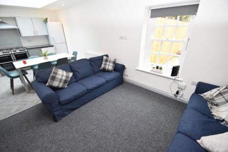 7 bedroom Property to let in Hallgarth Street, Durham, DH1