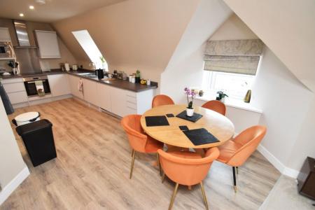 2 bedroom Property to let in The Grange - DH1