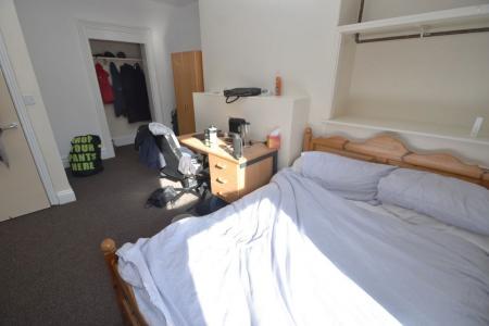 6 bedroom Property to let in The Avenue - DH1