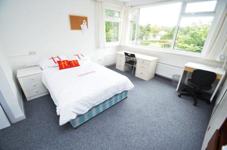 6 bedroom Property to let in Cedar Drive, Durham, DH1