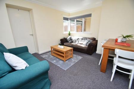 3 bedroom Property to let in Allergate, Durham, DH1