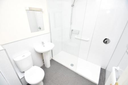 2 bedroom Property to let in HYLTON COURT - DH1