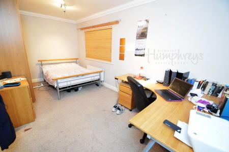 7 bedroom Property to let in Crossgate Peth, DH1