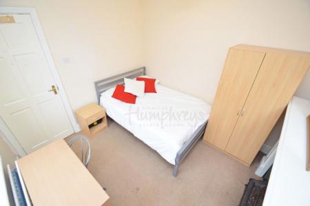 4 bedroom Property to let in Colpitts Terrace, Durham, DH1