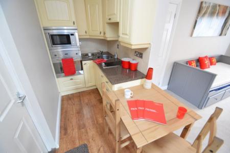 1 bedroom Property to let in Marshall Terrace - DH1