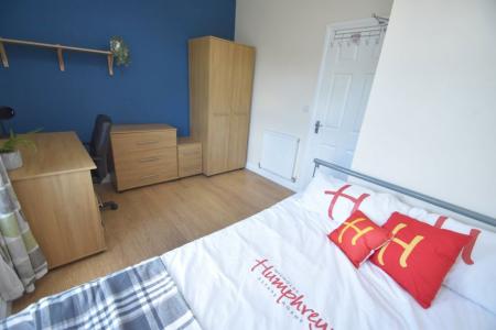 7 bedroom Property to let in 20 Wynyard Grove - DH1