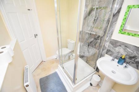 7 bedroom Property to let in 20 Wynyard Grove - DH1