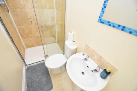 7 bedroom Property to let in Wynyard Grove - DH1