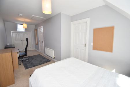 6 bedroom Semi-detached house for sale in Faraday Court, Durham, DH1