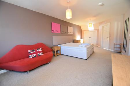 6 bedroom Semi-detached house for sale in Faraday Court, Durham, DH1