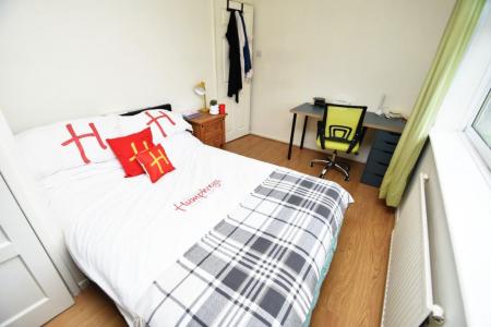 4 bedroom Property to let in Newton Drive, DH1