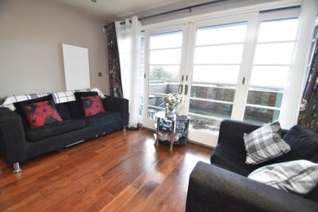 2 bedroom Property to let in River Court, Durham City, DH1