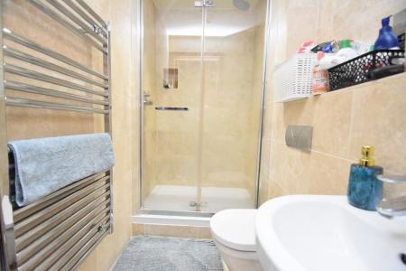 2 bedroom Property to let in River Court - DH1