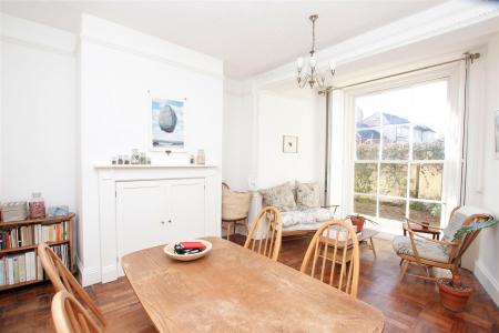 1 bedroom Apartment to let in Leigh Road, Wimborne