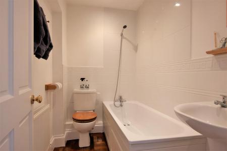 1 bedroom Apartment to let in Leigh Road, Wimborne