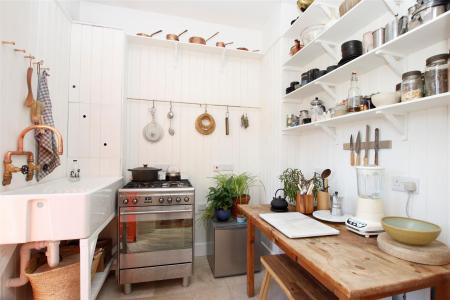 1 bedroom Apartment to let in Leigh Road, Wimborne