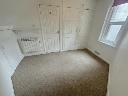 2 bedroom Apartment to let in Station Road, Wimborne