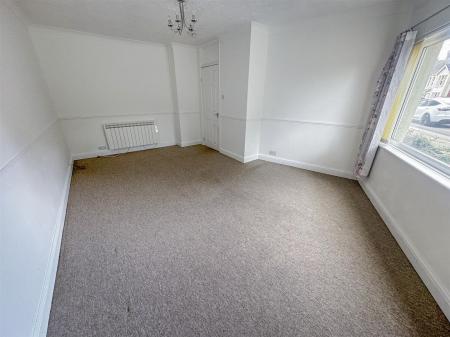2 bedroom Apartment to let in Station Road, Wimborne