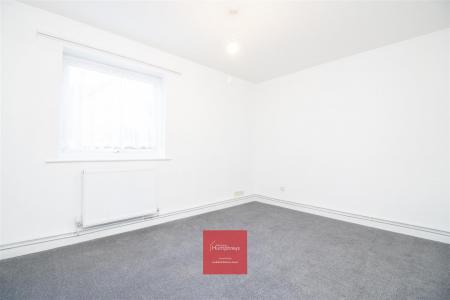 2 bedroom Apartment to let in GRIFFIN COURT, WIMBORNE,