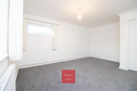 2 bedroom Apartment to let in GRIFFIN COURT, WIMBORNE,