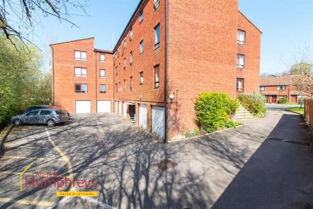 1 bedroom Apartment for sale in Allenview Road, Wimborne