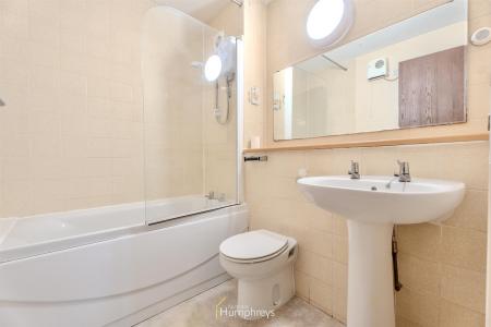 1 bedroom Apartment for sale in Allenview Road, Wimborne