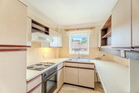 1 bedroom Apartment for sale in Allenview Road, Wimborne