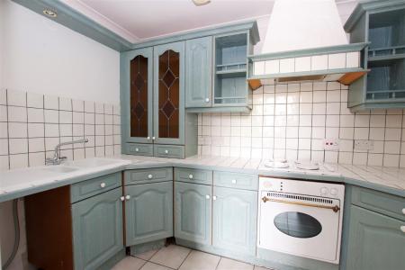 2 bedroom Apartment to let in Redcotts Lane, Wimborne