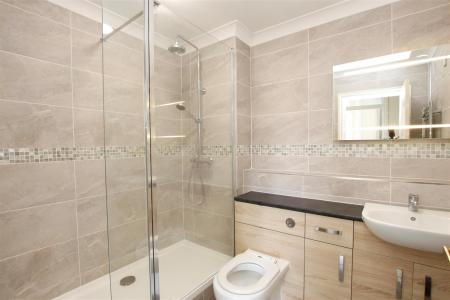 2 bedroom Apartment to let in Redcotts Lane, Wimborne