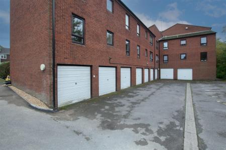 1 bedroom Apartment for sale in Allenview Road, Wimborne