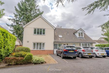 New Road, Ferndown