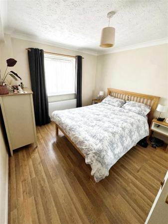 2 bedroom Apartment to let in Station Road, Wimborne