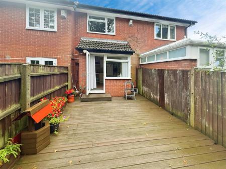 2 bedroom Terraced House to let in Hunter Close, Colehill