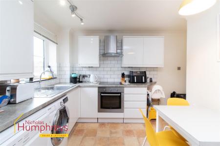 3 bedroom Terraced House for sale in Old Manor Close, Wimborne