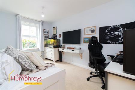 3 bedroom Terraced House for sale in Newmans Close, Wimborne