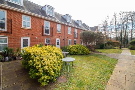 3 bedroom Terraced House for sale in Newmans Close, Wimborne
