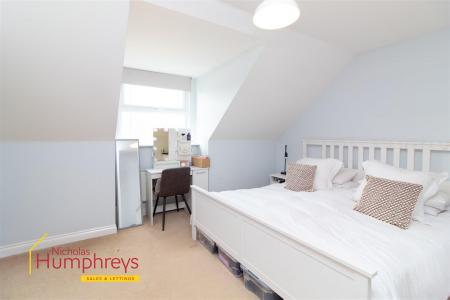 3 bedroom Terraced House for sale in Newmans Close, Wimborne