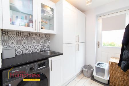 3 bedroom Terraced House for sale in Newmans Close, Wimborne