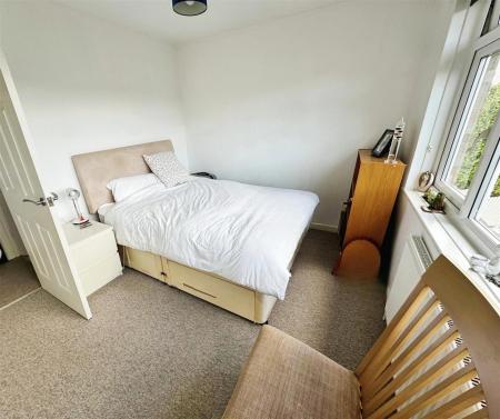 2 bedroom Detached bungalow to let in Minster View, Wimborne