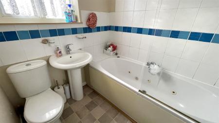 3 bedroom Detached house for sale in Camellia Close, Three Legged Cross