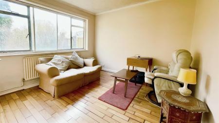 2 bedroom Detached bungalow for sale in Dales Drive, Wimborne