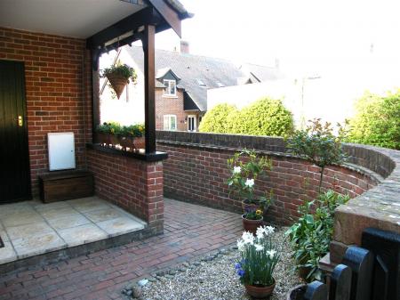 2 bedroom End of terrace house to let in Sturminster Marshall, Wimborne