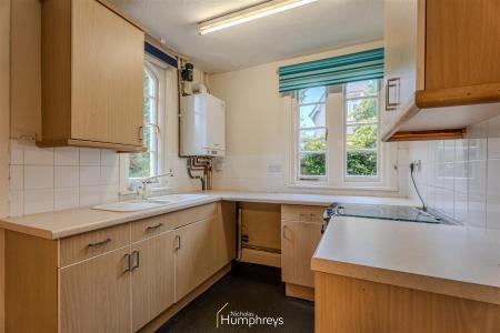 2 bedroom Semi-detached house for sale in Oakley Lane, Wimborne