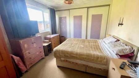2 bedroom Detached bungalow for sale in DE MONTFORT ROAD MERLEY WIMBORNE