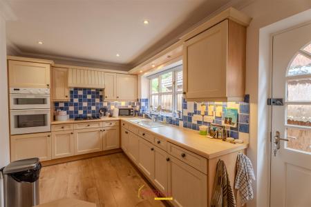 3 bedroom Property for sale in Audemer Court, Ringwood
