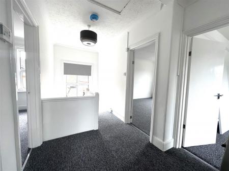 3 bedroom Apartment to let in Leigh Road, Wimborne