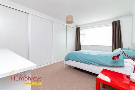 2 bedroom Detached bungalow for sale in St. Just Close, Ferndown