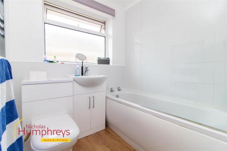 2 bedroom Detached bungalow for sale in St. Just Close, Ferndown